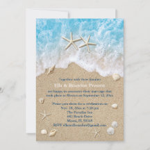 青いビーチの波とヒトデの結婚式後