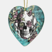 青いピンクの蝶煙のスカルおよび黄色い セラミックオーナメント (左)