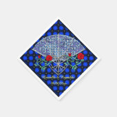 青いファン、銀製のハートおよび赤はバラ個人化なります スタンダードカクテルナプキン (角)