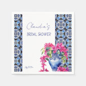 青いフランスのタイルのブーガンビリアの結婚前お祝い スタンダードカクテルナプキン (正面)