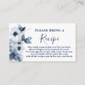 青いフローラブライダルシャワーレシピカード要求 エンクロージャーカード (正面)