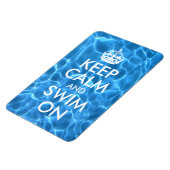 青いプールの保水は穏やかで泳ぐ マグネット (左側)