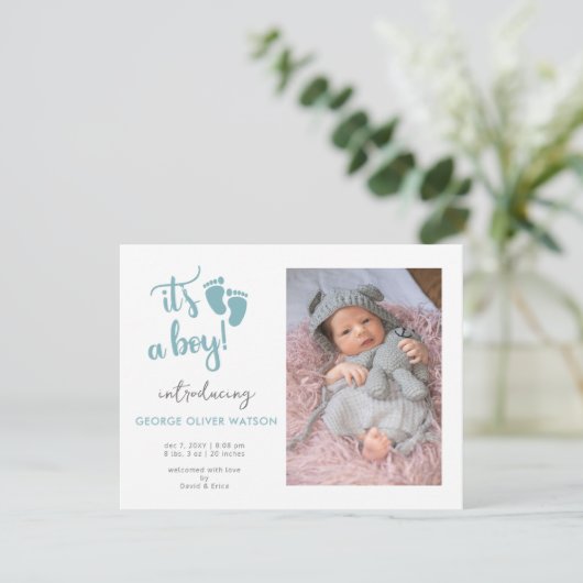 青いベビー足その男の子の写真の誕生の発表 案内状 (スタンド正面)