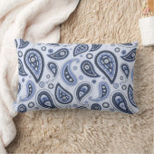 青いペイズリーパターン ランバークッション (ブランケット)