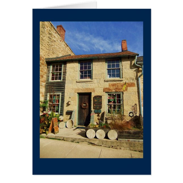 青いボーダーが付いている草原のカシのArticanの正面 (正面)