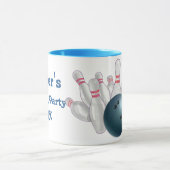 青いボーリング・ボールのパーソナライズなパーティー マグカップ (中央)