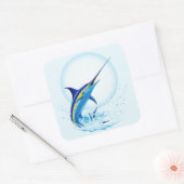 青いマーリンが海から飛び出す スクエアシール (封筒)