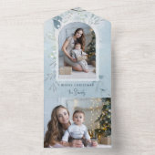 青いモダンスパークリー冬の植物のアーチ写真 オールインワン招待状 (内側)