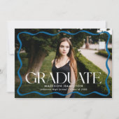 青いモダン波状フレームの卒業写真卒業 案内状 (正面)