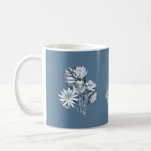 青いモノクロの花 コーヒーマグカップ (左)
