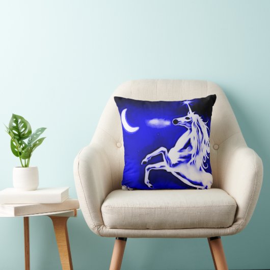 青いユニコーン夜エアブラシの芸術の装飾用クッション クッション (椅子)