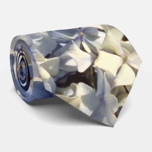 青いラベンダーのアジサイの花びら ネクタイ (ロール)