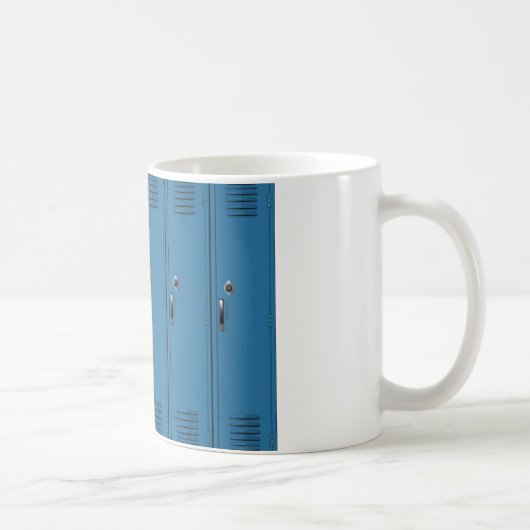 青いロッカーのドア コーヒーマグカップ (右)