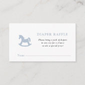 青いロッキングホースの赤ちゃん男の子のシャワー おむつくじ エンクロージャーカード (正面)