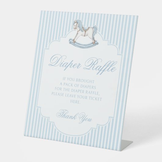 青いロッキングホース男の赤ちゃんシャワーおむつラッフル 台座サイン (正面)
