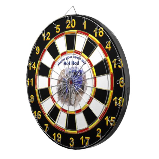 青いヴィンテージの古いロードスターとエンジンを出す ダーツボード (正面右)