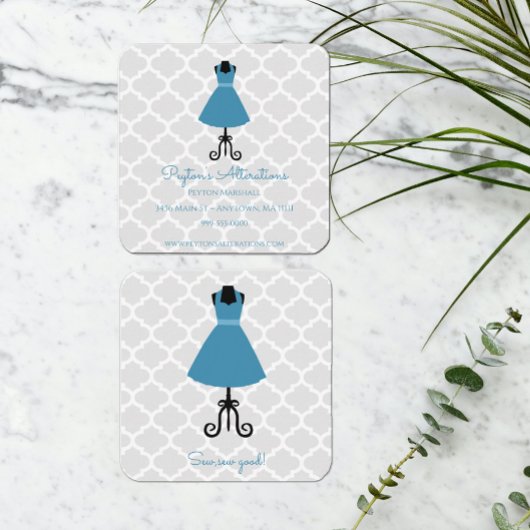 青いヴィンテージドレスのシーフォースと変更 スクエア名刺