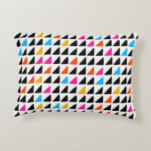 青い三角モダン形の水彩パターン。海 アクセントクッション (裏面)