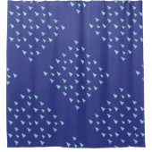 青い三角形の幾何学的パターン シャワーカーテン (正面)