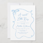 青い優美な弓の波の男の赤ちゃんシャワー 招待状 (正面)