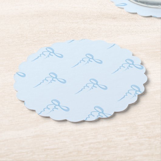 青い優美な弓パターンの男の子のシャワー ペーパーコースター (アングル)