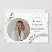 青い写真を使った卒業のお知らせ 招待状 (正面)