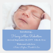 青い写真生まれたばかりのの誕生発表男の赤ちゃん スクエアシール (正面)
