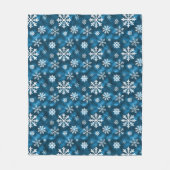 青い冬の白い雪の結晶模様 フリースブランケット (正面)