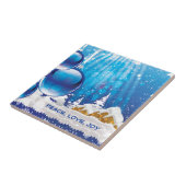 青い冬の風景とクリスマスボールのカスタム タイル (側面)