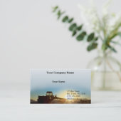 青い勾配の背景の日の出のトラクター 名刺 (スタンド正面)