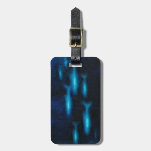 青い半透明の魚のシルエット ラゲッジタグ (正面縦)