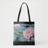 青い反射のピンクユリ両側のトート トートバッグ (正面)