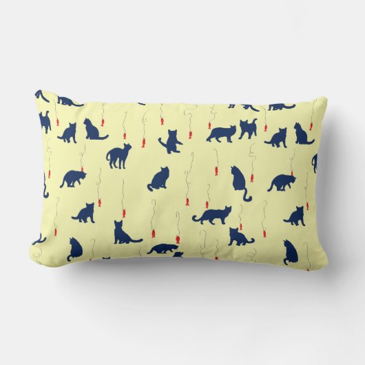 青い可愛い子猫と赤い魚 ランバークッション (正面)