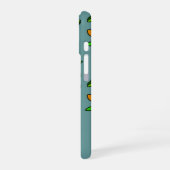 青い名前入りで開花する iPhone 16ケース (左側面)