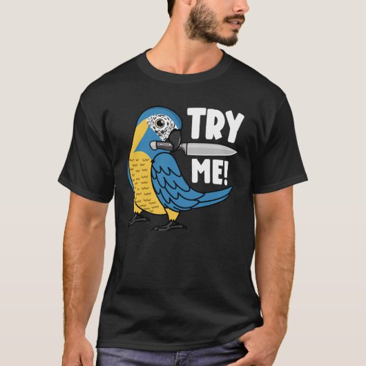 青い喉を切ったマカオのナイフでオウムを試す Tシャツ (正面)