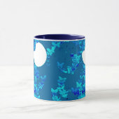 青い夜空に蝶、月並み マグカップ (中央)