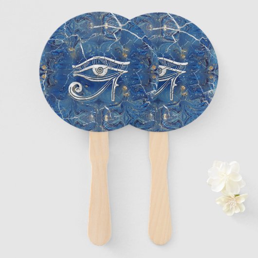 青い大理石の上のホルスの銀エジプトの目 ハンドファン (正面&裏面)
