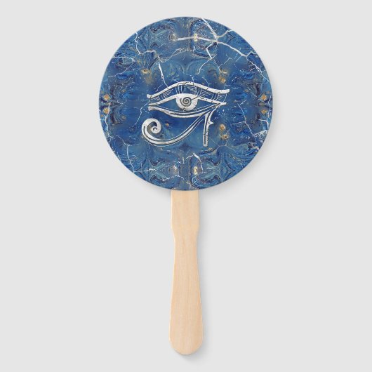 青い大理石の上のホルスの銀エジプトの目 ハンドファン (正面)