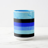 青い大理石の色と黒ストライプの色合い ツートーンマグカップ (中央)