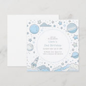 青い宇宙飛行士の外宇宙ロケット子供の誕生日 招待状 (正面/裏面)