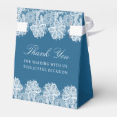 青い宗教のテントの上の結婚白いレース フェイバーボックス (裏面サイド)