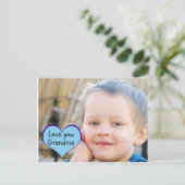 青い小さな男の子のハート「おばあちゃんが好き」 ポストカード (スタンド正面)