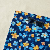 青い小さな花のパターン ビーチタオル (インサイチュ)