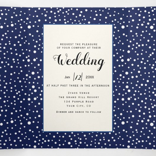 青い山と木の写真の冬の結婚式 三つ折り招待状 (内部中)