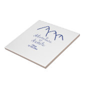 青い山の冒険が待っています 心に名前を付けて タイル (側面)