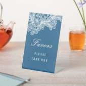 青い引き立てのホワイトレース 台座サイン (インサイチュ)