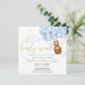 青い我々はbearly待つことができるテディベア男の子ベイビーシャワー 招待状 (スタンド正面)