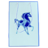 青い抱き枕と馬 – カスタマイズ可能 ミディアムペーパーバッグ (正面)