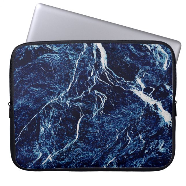 青い抽象芸術パターン ラップトップスリーブ (正面)