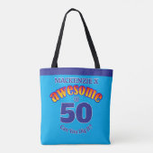 青い文字でAWESOME 50 誕生日 トートバッグ (裏面)